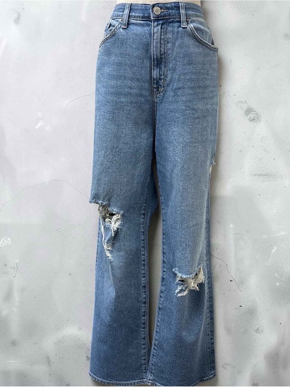 *LIKE NEW* Torrid Light Blue Distressed Wide-Leg Jeans - Flare Style